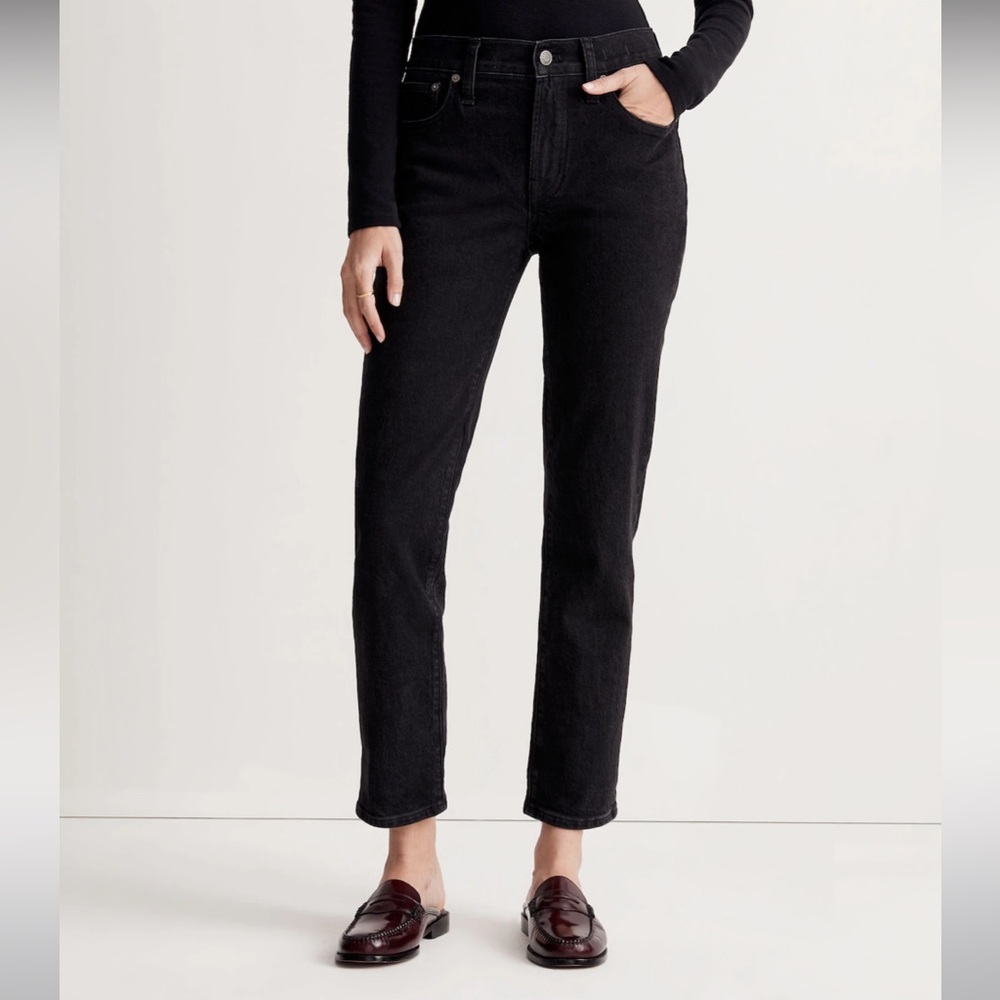 The Mid-Rise Perfect Vintage Jeans in Clean Black Wash
